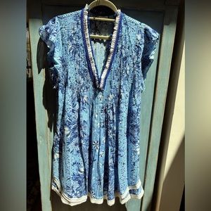 Poupette St Barth Mini Sasha Dress in pretty blue & white floral. Size L (8-10).